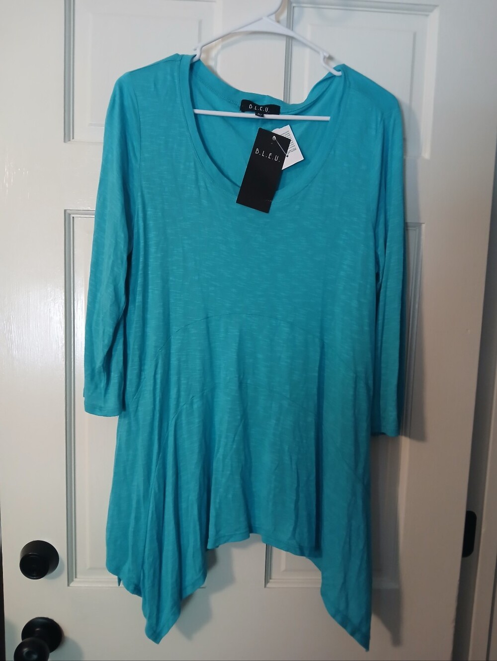 B.L.E.U. Teal V-Neck Asymmetric Tunic Top